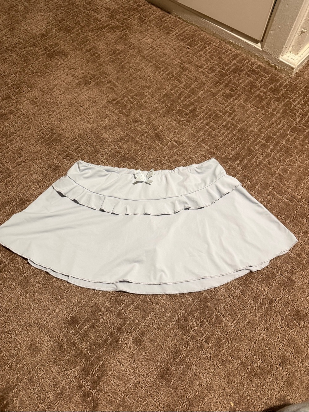Edikted Light Blue/Gray Ruffle Mini Skort – Size M